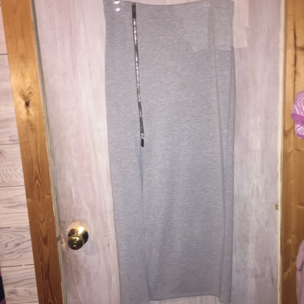 Grey slit maxi skirt with zipper